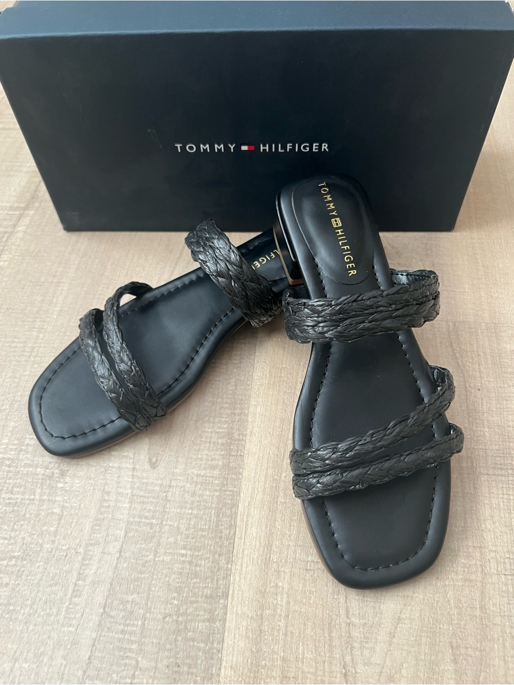NEW IN BOX Tommy Hilfiger Black Braided Strap Slide Sandals